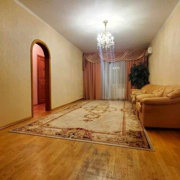 Оренда 3к квартири біля ТРЦ Район по вул. Лаврухіна