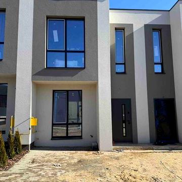 Продаж таунхауса з ремонтом в Зарванцях