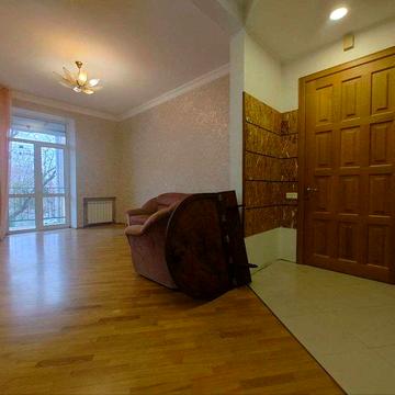 OE S4 Здається 3-кімнатна квартира район Молодіжного парку