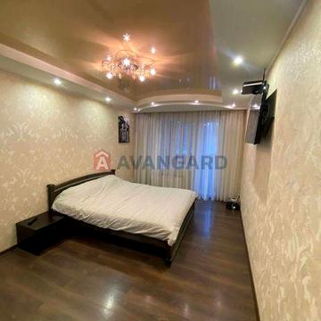 Продається 4-кімнатна квартира з євроремонтом, ж/м Покровський