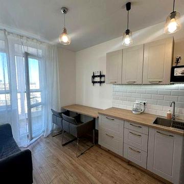 Сдаю 1 комн. Центр города  ЖК Акварель3