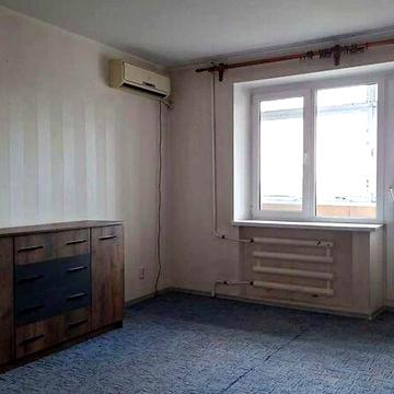 Продаю 1 к/к, Лески, ул. Крылова чешка.