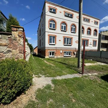 Тернопільська вул.