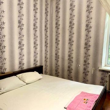 Сдам 2 комнатную квартиру пр.Мазепы, начало, 1 этаж. Недорого