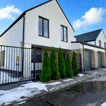 Продаж ексклюзвного сучасного дуплексу