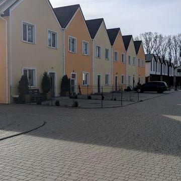 Таунхаус 115м² біля Orange Park | 3 виїзди | закрита терит