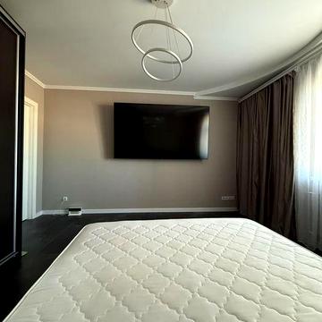 Довготривала оренда 2-кімнатної квартира в центрі Черкас