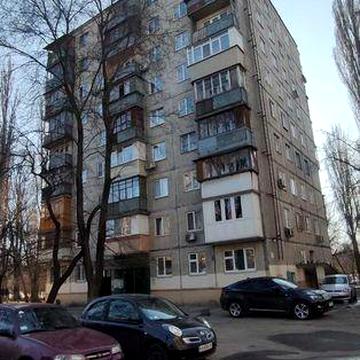 Караваєві дачі, Чоколівка, Ушинського 24.