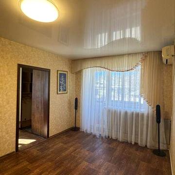 Сдам 2 ком кв  просп. Богдана Хмельницкого (р-н 15 больница)