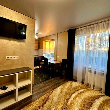 ПЕРША ЗДАЧА. Воскресенська 11, затишна студія,є газ, м Дарниця 15 хв