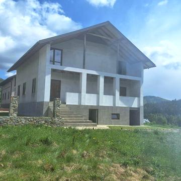 Дуплекс у Карпатах біля Східниці — ідеально для життя або бізнесу