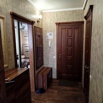 Здам однокімнатну на Костенка 7