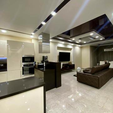 Анни Ахматової вул., 30