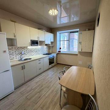 Оренда 2к квартири ЖК Набережний квартал, автономне опалення, закрита