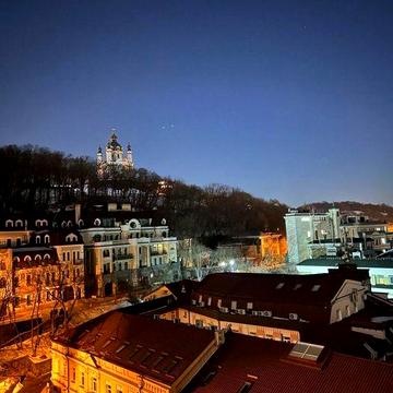 Видова 3-кімнатна, Ігорівська, 2/6. М. Поштова площа