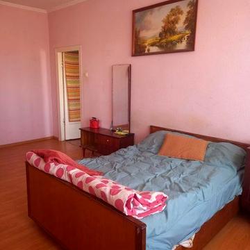 Продаю 2 кімнатну квартира біля Університету та Парку