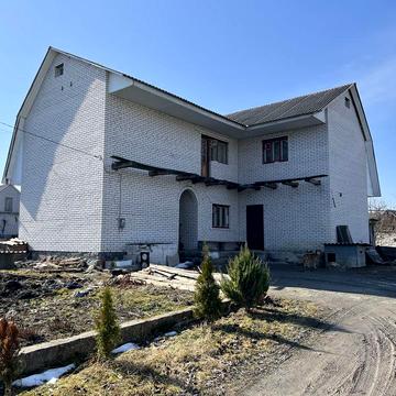 Просторий будинок для сімї, 150 м², у Звягелі, 4 кімнати,Від власника
