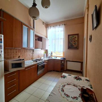 Продам большую красивую квартиру в Царском доме (382-512