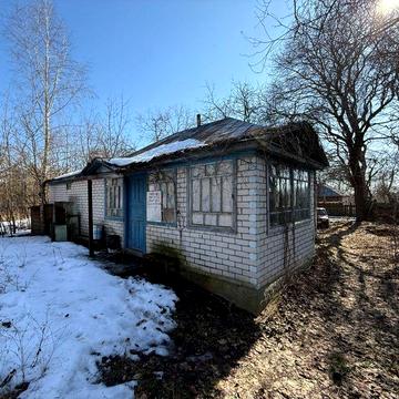 Продам будинок з великим подвірʼям село Отрохи