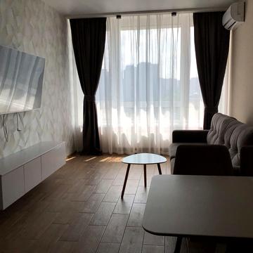 Зарічна вул., 2 к1