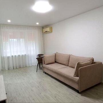 1к пр.Поля 10/12, низ Кирова, Парк Глобы