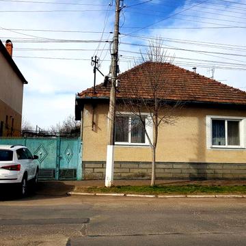 Продається власний  будинок