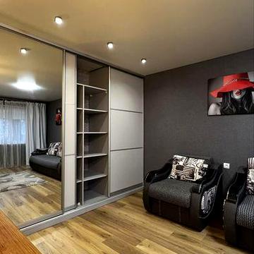 Вже вільна гарна квартира по кільцю