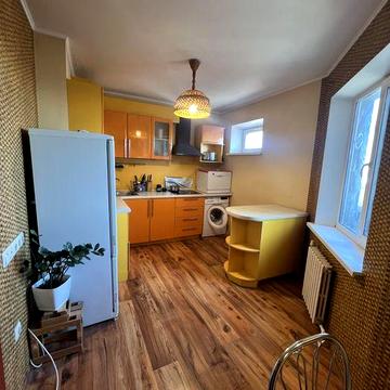 Здається 2-кімнатна квартира на Лівобережному-3