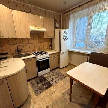 Продаж 2 кім квартири р-н 8-9 школи