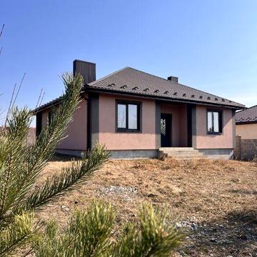 Продам будинок із внутрішніми роботами