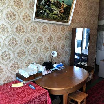 Продам 2- к кв по вул . Новоместенской( пр . Шевченко).