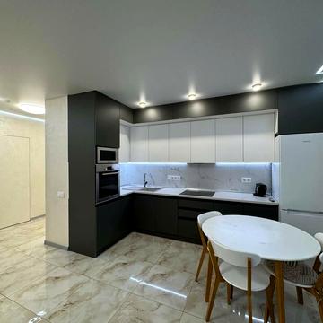 Дніпровська набережна вул., 18-Б