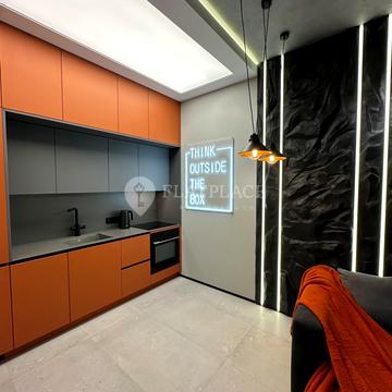 Ґарета Джонса вул. (Сімї Хохлових), 12-А