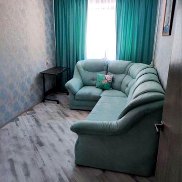 Продам 2х ком квартиру на Коммунаре с ремонтом!