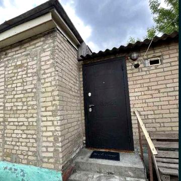 Продам дом в Змиеве . Участок 10 сот. Отопление газовое .Тихий районTB