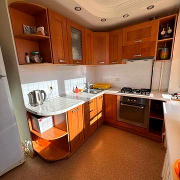 Новонаводницька вул. (Лаврська), 4-А