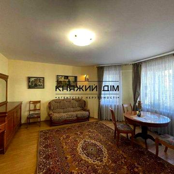 Продаж 3 кімнатна квартира м. Лівобережна КОД 21147395