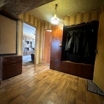 Продам  3к  сталінка