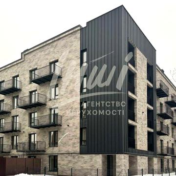 2 кімнатна з чорновим ремонтом в зданому будинку