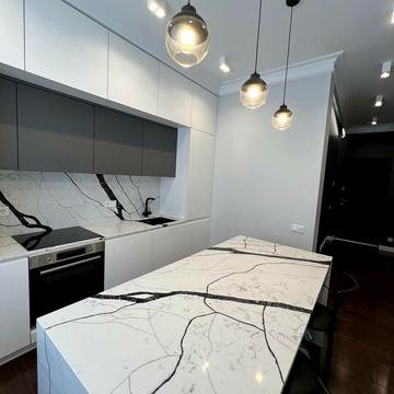 Кирило-Мефодіївська вул., 2