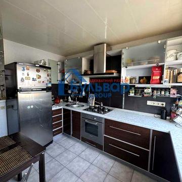 3к квартира 70м2, з меблями та технікою, Київський р-н