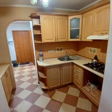 Оренда 1 кімнатної квартири  Здолбунівська 3б