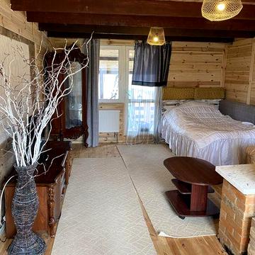 Оренда будинку біля озера