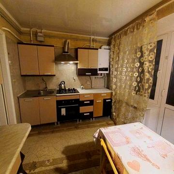 2-кімнатна квартира (2 пов) на тривалий термін від власника (Весіння)