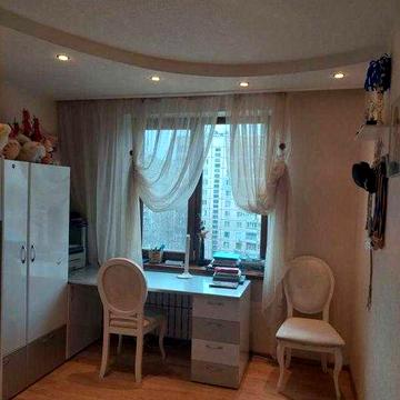 Продам 3к квартиру Новые Дома Метро Дворец спорта. 5йэт\9ти