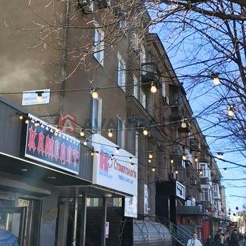 Продам простору 2 кімнатну сталінку на ідеальному 3 поверсі