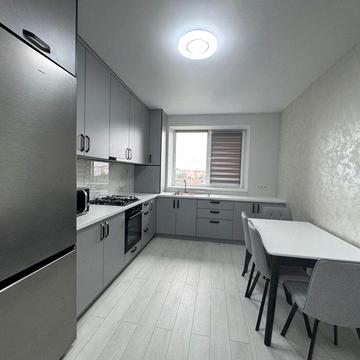 1к.Івасюка з є/р поруч Арсену та Велес Молл