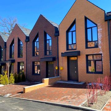 Таунхаус 105 м² біля лісу та озера, 10 хв до Києва