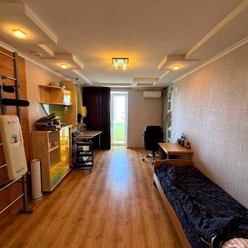 Здам велику 4-кімнатну в центрі міста в сучасній новобудові