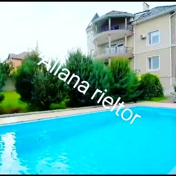 Будинок 350 м² біля моря • Генератор • Басейн • Великий підвал з сауно